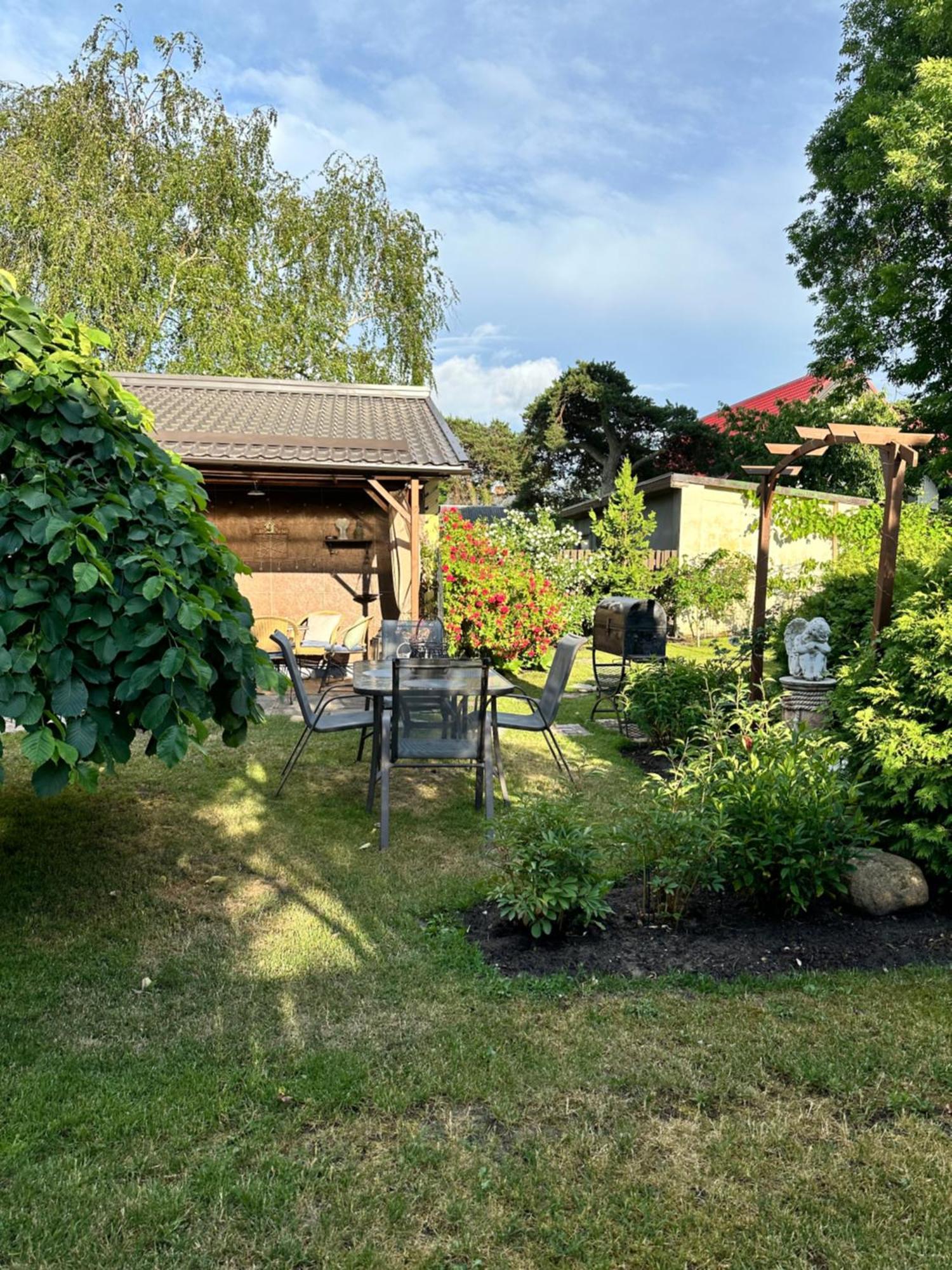 Anni Lägenhet Ventspils Exteriör bild